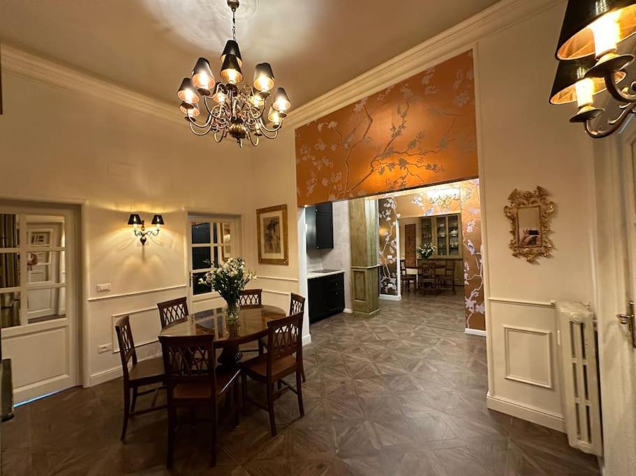 Santa Caterina Palace In Florence-3 Bedroom * Florencia